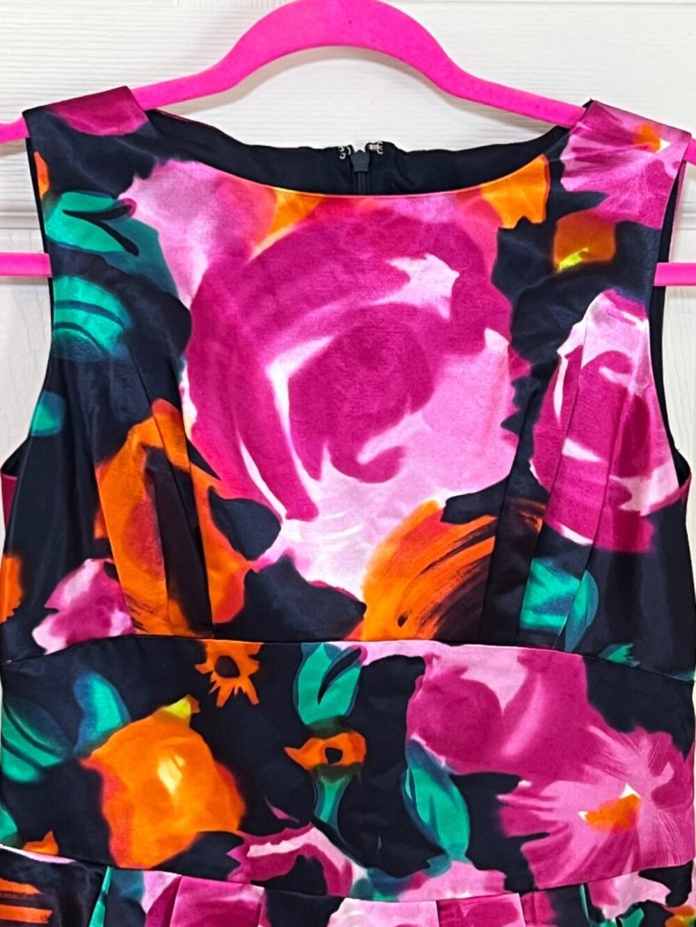 St. John Floral Dress Watercolor Sleeveless Pencil Sheath Lined Silk Pockets 6 - Picture 5 of 14